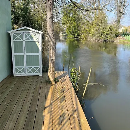 Prázdninový dům Au Bord De L Eau, Proche Circuit Des 24h *